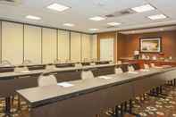 ห้องประชุม Hampton Inn And Suites Camarillo