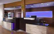 Lobby 4 Fairfield Inn & Suites by Marriott Houston Hobby Airport.