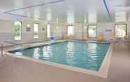 Swimming Pool 6 Fairfield Inn & Suites by Marriott Houston Hobby Airport.