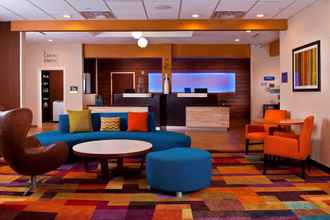 Lobi 4 Fairfield Inn & Suites by Marriott Houston Hobby Airport.