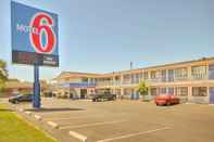 พื้นที่สาธารณะ Motel 6 Fresno, CA - Blackstone North