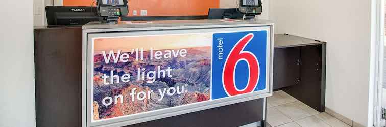 Sảnh chờ Motel 6 Phoenix East