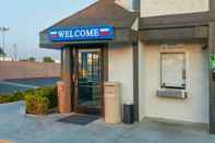 Bên ngoài Motel 6 Merced, CA - North