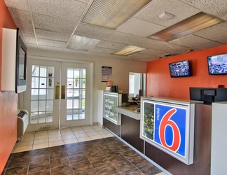 Lobby 2 Motel 6 Sacramento, CA - South Sacramento & Elk Grove