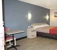 Bedroom 3  Econo Lodge Paducah West I-24