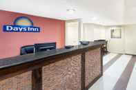 Lobi Days Inn by Wyndham Geneva/Finger Lakes