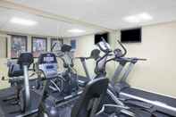 Fitness Center Days Inn by Wyndham Geneva/Finger Lakes