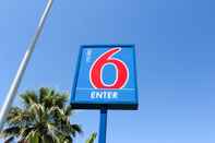 Exterior Motel 6 Coalinga, CA - East