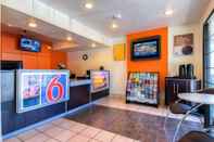 ล็อบบี้ Motel 6 Pomona, CA - Los Angeles