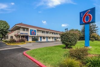 Bangunan 4 Motel 6 Petaluma, CA