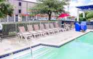 Swimming Pool 2 Motel 6 Houston, TX