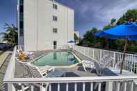 Swimming Pool Motel 6 Portsmouth, NH
