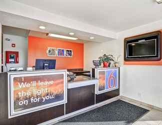 Sảnh chờ 2 Motel 6 Green Bay, WI