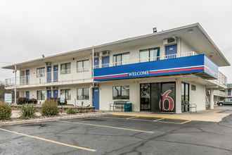 Bên ngoài 4 Motel 6 Janesville, WI