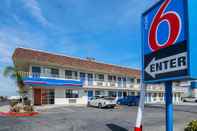 Exterior Motel 6 Lost Hills, CA