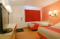 Bedroom Motel 6 Rapid City, SD