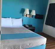 Bedroom 7 Motel 6 Tucumcari, NM