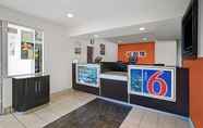 ล็อบบี้ 2 Motel 6 Troutdale, OR - Portland East