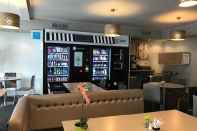 Bar, Kafe, dan Lounge Hotel Kyriad Le Bourget Centre-Parc des Expositions