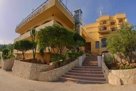 Exterior Panoramic Hotel