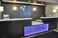 Lobi Holiday Inn Express Hotel & Suites Barrie, an IHG Hotel