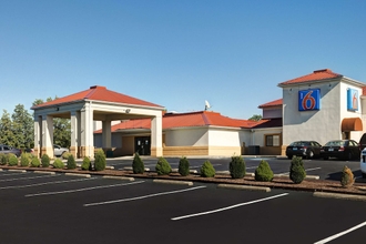 Exterior 4 Motel 6 Shepherdsville, KY – Louisville South