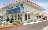 Bên ngoài 6 Motel 6 Lancaster, CA