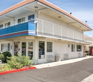 Bangunan 6 Motel 6 Lancaster, CA