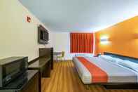 Bedroom Motel 6 Amarillo, TX
