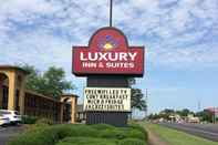 Exterior Luxury Inn and Suites