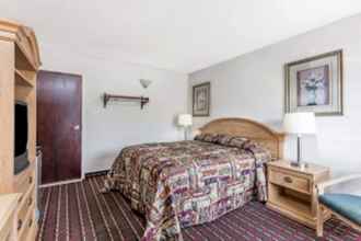 Bilik Tidur 4 Brentwood Inn & Suites
