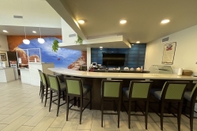 Bar, Cafe and Lounge Wingate by Wyndham Cedar City