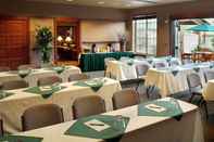 Functional Hall Larkspur Landing Sacramento - An All-Suite Hotel