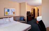 Kamar Tidur 5 Fairfield by Marriott Kalamazoo West