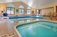 Entertainment Facility Best Western Plaza Hotel Saugatuck