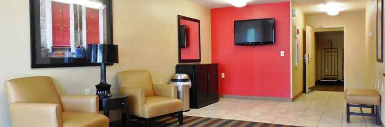 Lobi Extended Stay America Suites Raleigh Cary Regency Parkway S