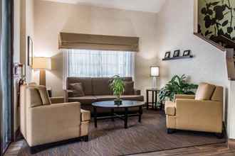 Lobby 4 Sleep Inn & Suites of Lancaster County