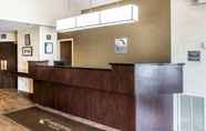 Lobi 2 Sleep Inn & Suites of Lancaster County