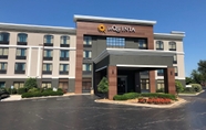 Luar Bangunan 2 La Quinta Inn & Suites by Wyndham Clarksville