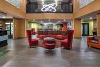 Lobby La Quinta Inn & Suites by Wyndham Clarksville