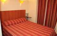 Kamar Tidur 4 Hotel Little