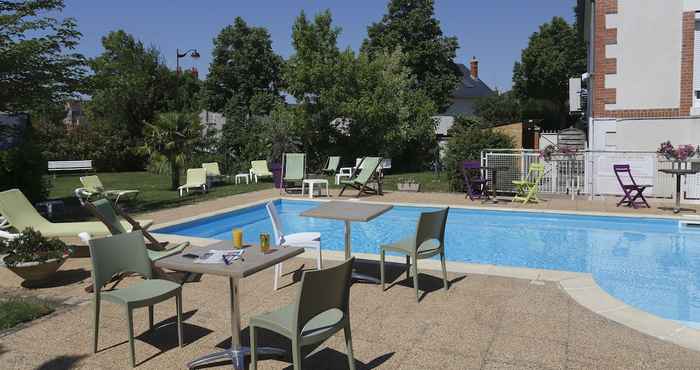 Swimming Pool Hôtel Les Tilleuls, Bourges