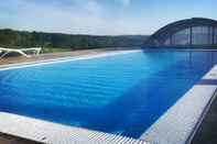 Swimming Pool Panorama Berghotel Wettiner Höhe