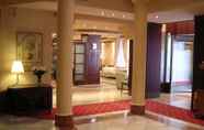 Lobby 5 Hotel Cervantes