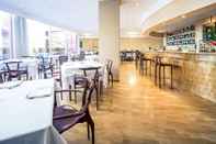 Bar, Cafe and Lounge Mercure Carlton Rioja