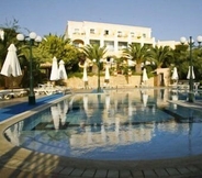 Swimming Pool 2 Crithoni's Paradise Hotel