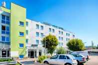 Exterior ACHAT Hotel Stuttgart Zuffenhausen