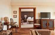 Kamar Tidur 6 Grecian Park Hotel