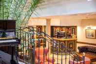 Bar, Cafe and Lounge Villa Beaumarchais