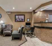 Lobi 6 Microtel Inn & Suites by Wyndham Rochester North Mayo Clinic